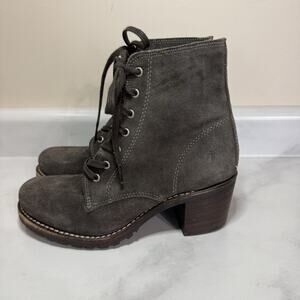 Frye Sabrina Lace Up Suede Leather Boots Women 7M Gray Lug Vibram Sole 2.5” Heel